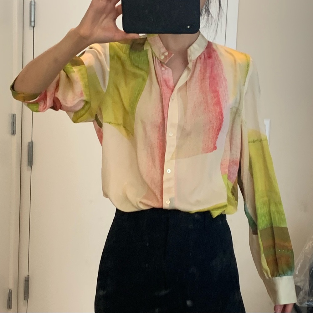 Watercolor blouse from Mango. Nice summer color